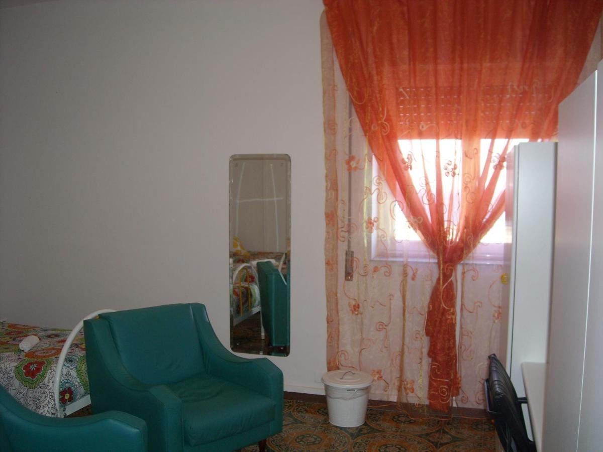 Giovannixxlll B&B CTA Exterior foto