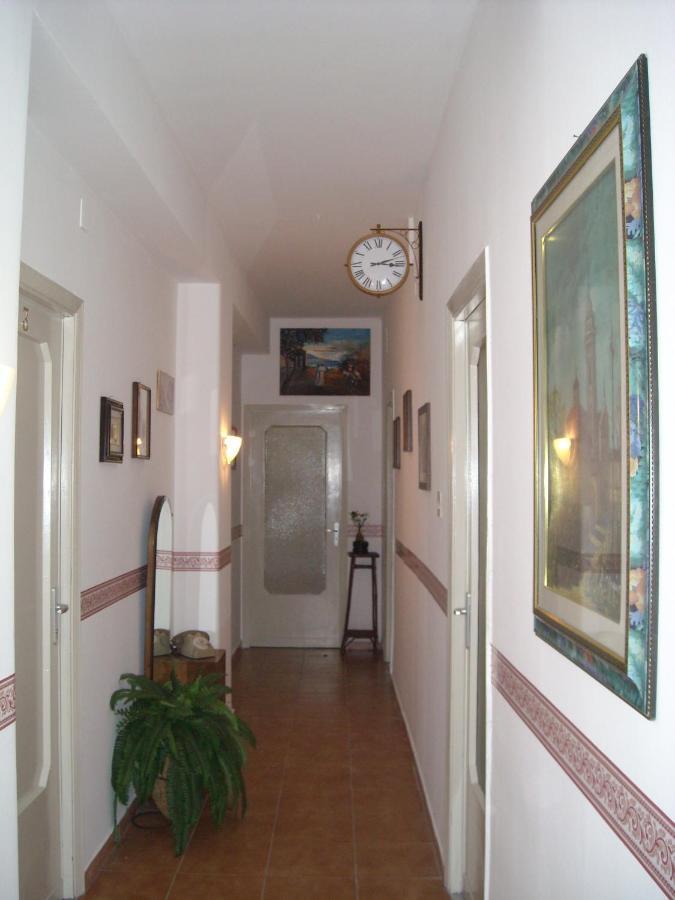 Giovannixxlll B&B CTA Exterior foto